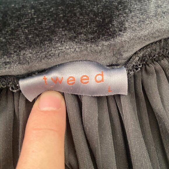 Velvet-look pleated skirt - Size Large - Picture 8 of 10